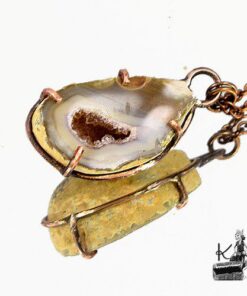 pendentif Eyota en cuivre avec une geode druzy agate