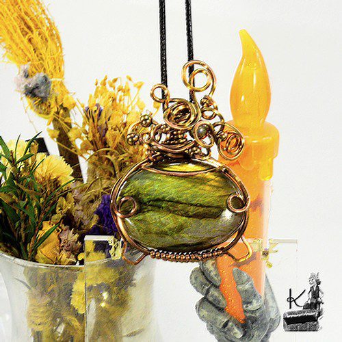 Pendentif Taram - chaudron en labradorite – Image 2
