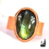 Bague reglable Chumani en cuivre avec sa labradorite