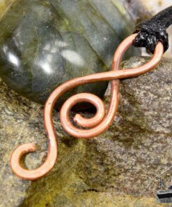 Alternative view of Pendentif Aino en cuivre naturel