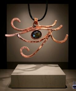Pendentif Oeil de Horus en cuivre naturel et labradorite – Image 5