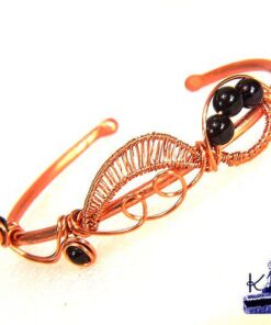 Bracelet jonc Rivili en cuivre naturel avec des perles en grenat