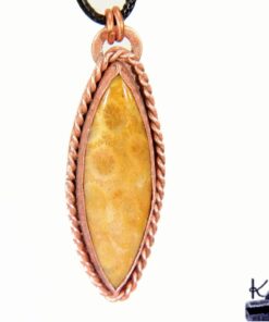 Pendentif Betris en fossile corail et cuivre