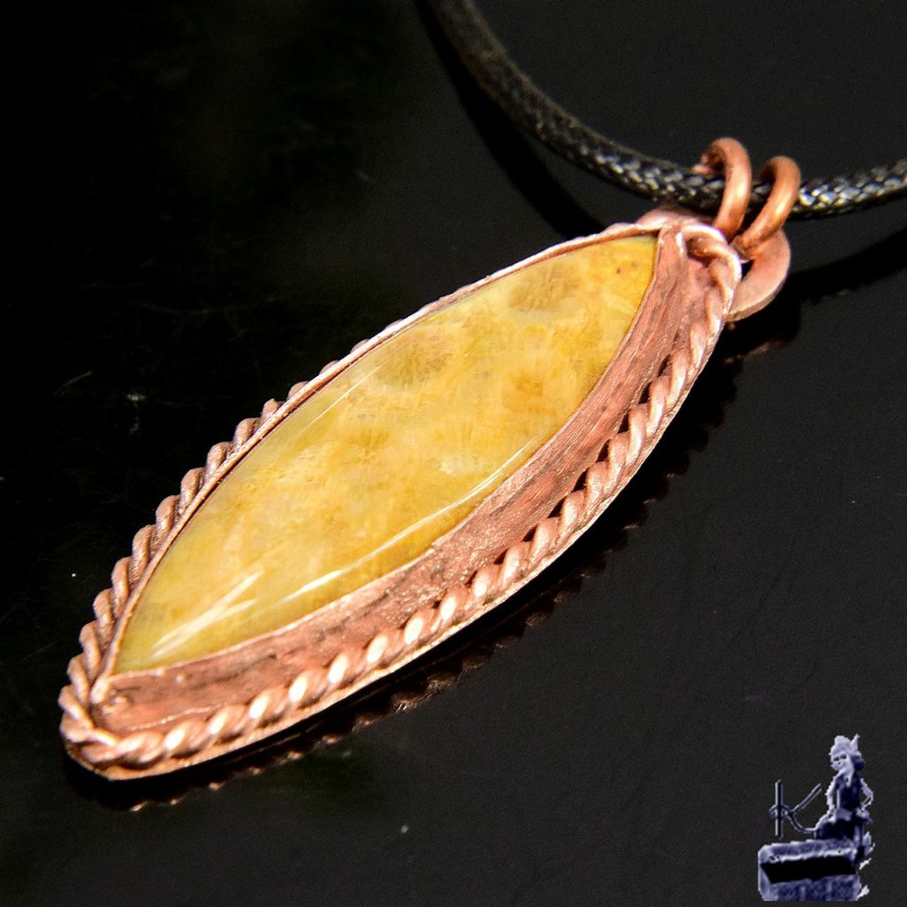 Pendentif Betris - Fossile corail sertie cuivre – Image 4