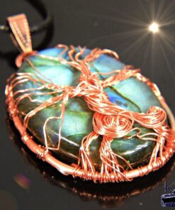 Alternative view of Pendentif Delan - arbre de vie sur labradorite
