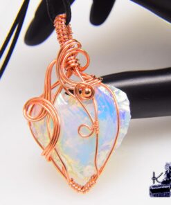 Pendentif henora en cuivre et un coeur en opalite aurora