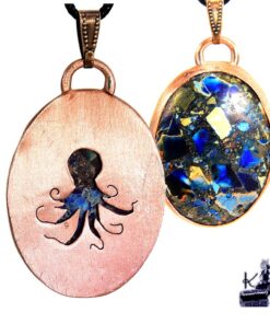 Pendentif Chimalis - jaspe imperial de sediment marin serti cuivre