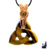 Triquetra en oeil de tigre wire wrapped