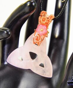 Triqutra en quartz rose