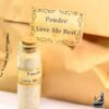 Fiole artisanale de poudre magique Love Me Best pour rituel d'attraction amoureuse.