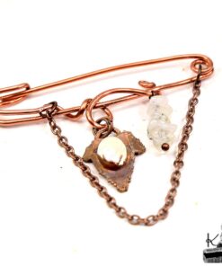 Broche épingle artisanale en cuivre électro-formé avec feuille de lierre et pierre de lune naturelle.