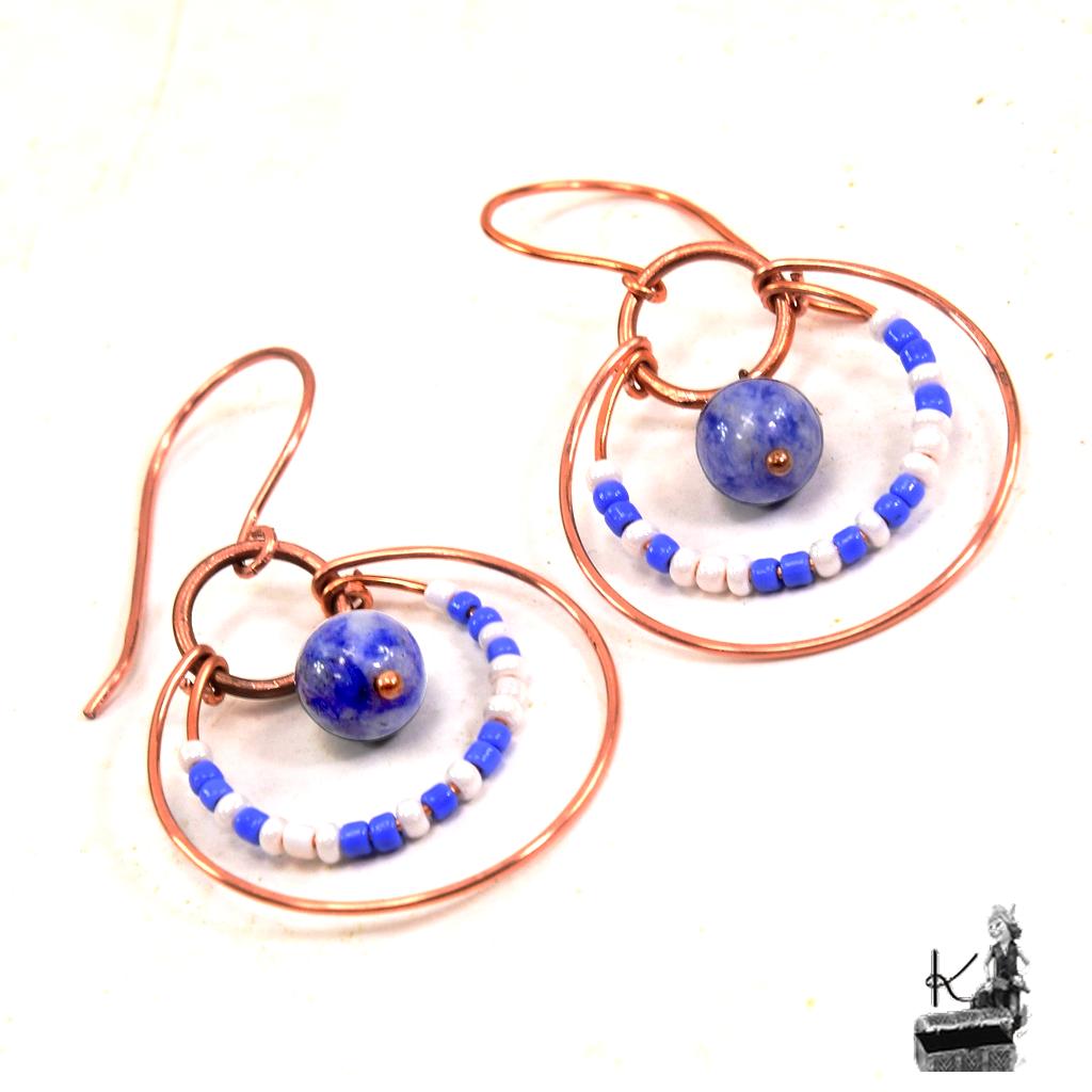 Boucles d'oreille Bega - cuivre et lapis lazuli – Image 3