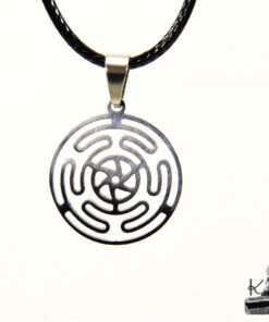 Pendentif Roue d’Hécate en acier inoxydable représentant le symbole ésotérique du Strophalos pour la protection spirituelle et la magie.