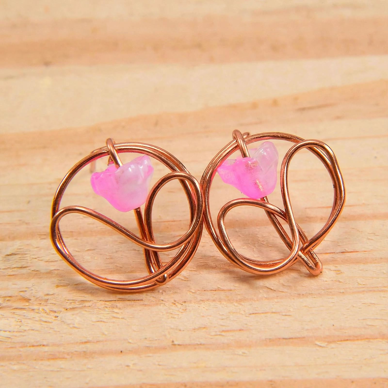 Boucles d’oreille tiges Flore – cuivre naturel – Image 5