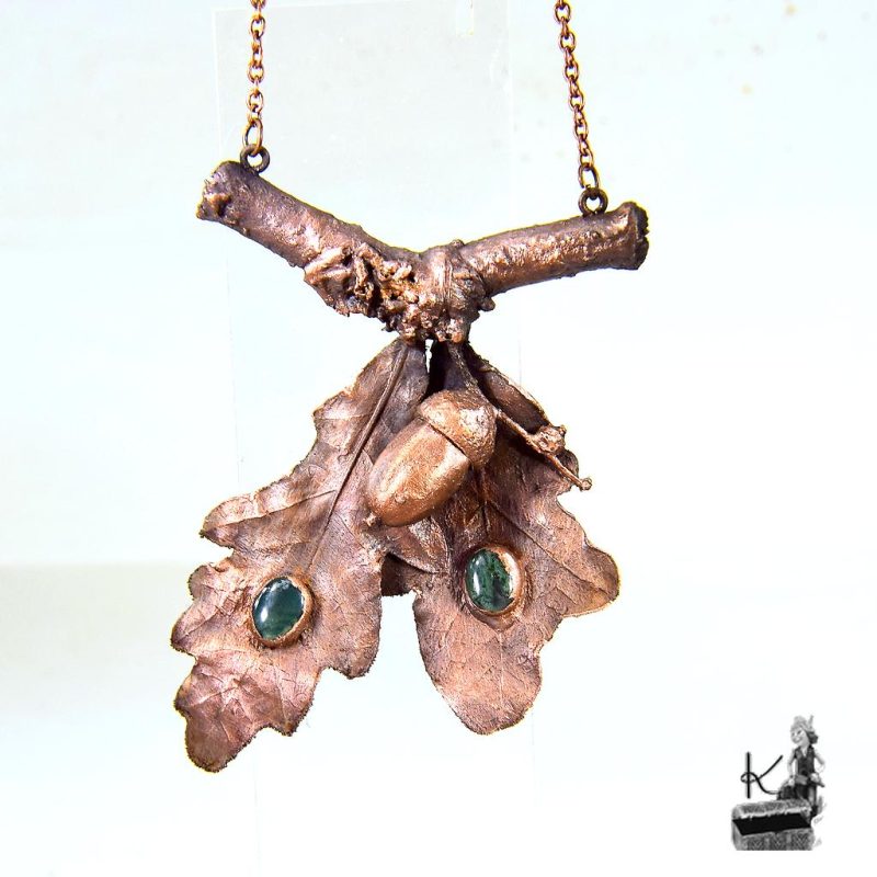 Collier Dagad en cuivre électroformé sur chêne et gland de forêt avec deux agates mousse