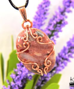 Alternative view of Pendentif Aourenn - brèche de chert wire wrapped