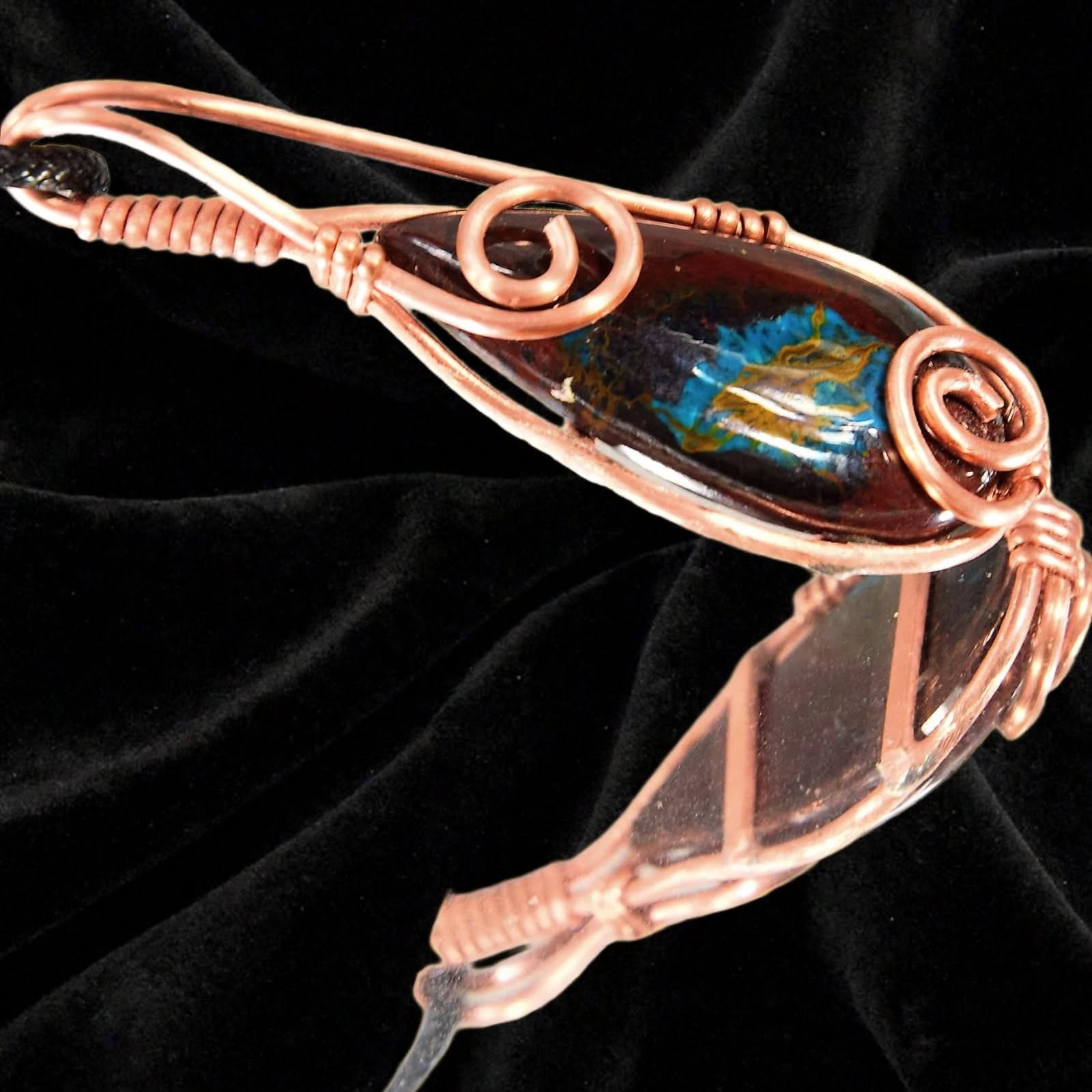 Pendentif Azelia - Chrysocolle Cuprite wire wrapped – Image 5