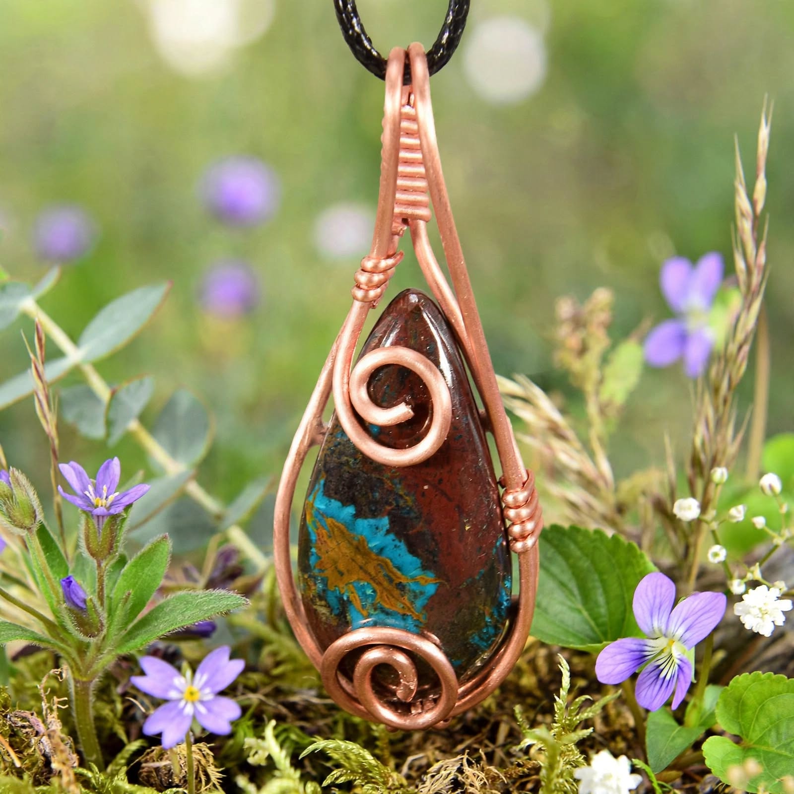 Pendentif Azelia - Chrysocolle Cuprite wire wrapped – Image 6