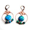 Boucles d'oreilles artisanales Anaé en cuivre fait main et pierres d'azurite chrysocolle bleu-vert.