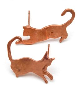 Alternative view of Boucles d’oreille tiges Filou – cuivre naturel