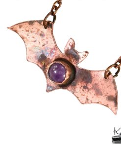Collier artisanal Vespera en cuivre patiné et pierre d'améthyste violette