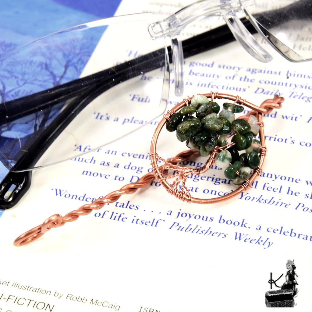 Marque-page fait main en cuivre avec arbre de vie en agate mousse verte pour livre et grimoire