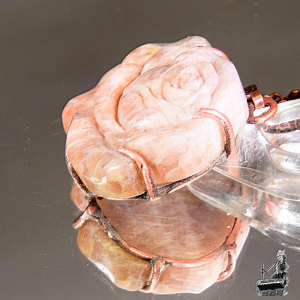 Pendentif Eglantine - pierre de lune sculptée main – Image 5