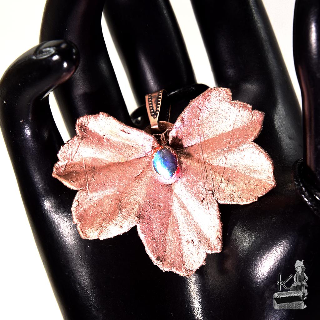 Pendentif Elian - feuille naturelle avec labradorite – Image 4